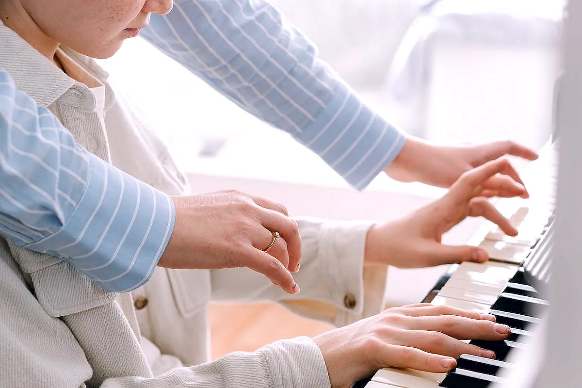 Excelentes clases de piano en Barcelona, transforma tus habilidades musicales (2023)